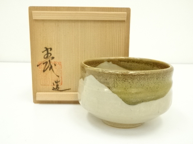 伊賀焼　岳清造　茶碗（共箱）